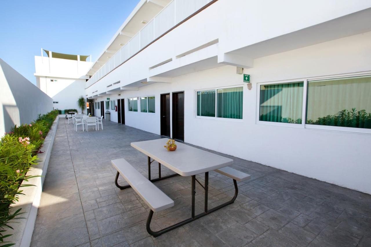 Hotel Del Sol Cancún Extérieur photo