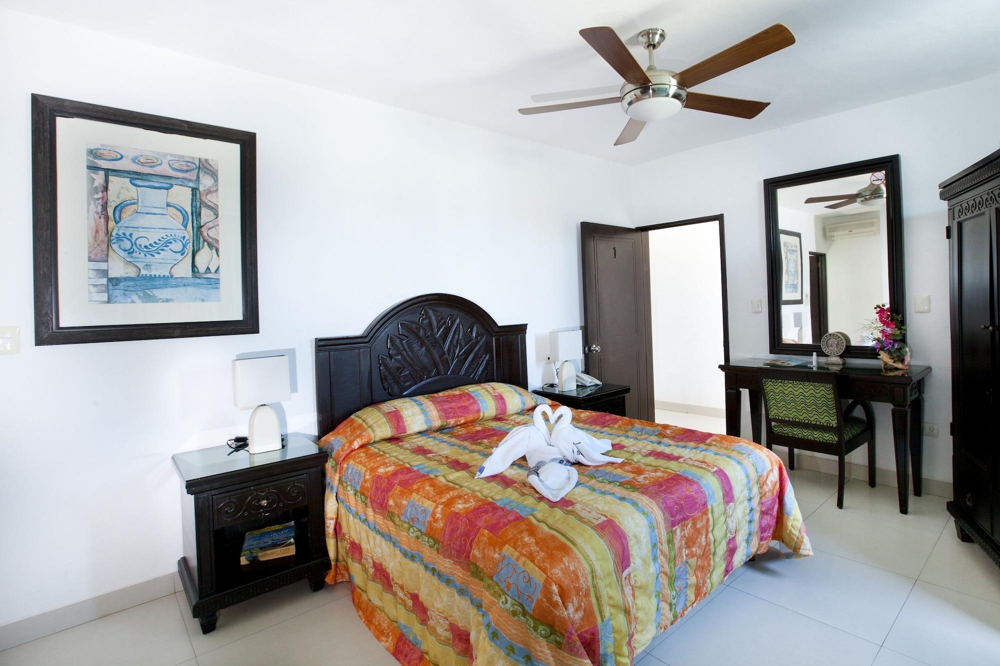 Hotel Del Sol Cancún Extérieur photo