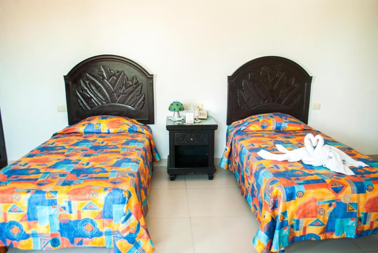 Hotel Del Sol Cancún Extérieur photo